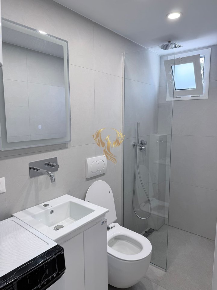 Si affitta garage, in 5 Maggio