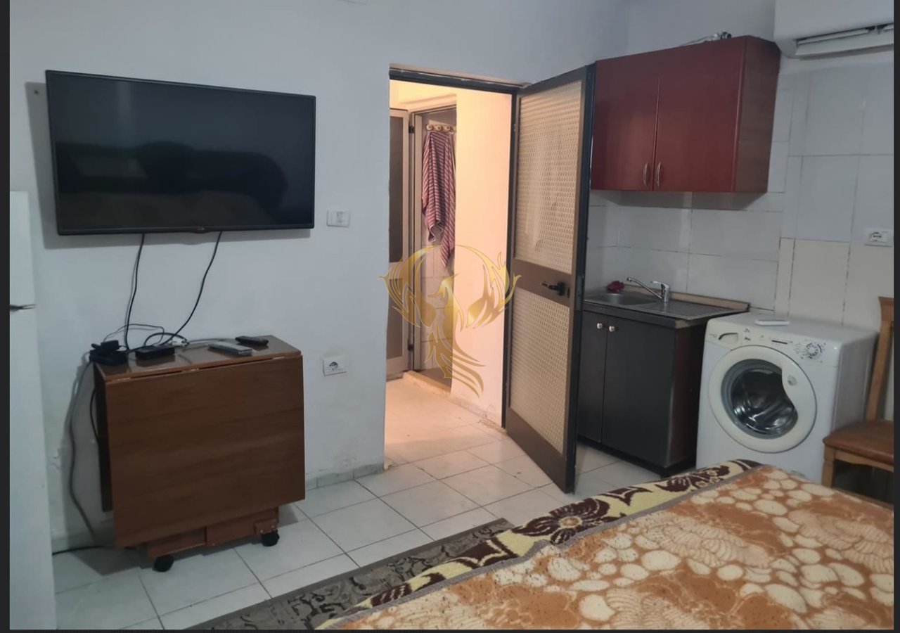 Studio apartment for rent on Zogu i Pare Boulevard