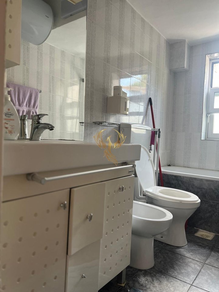 Jepet me qira apartament 1+1+Kuzhine me vete, Myslym Shyri