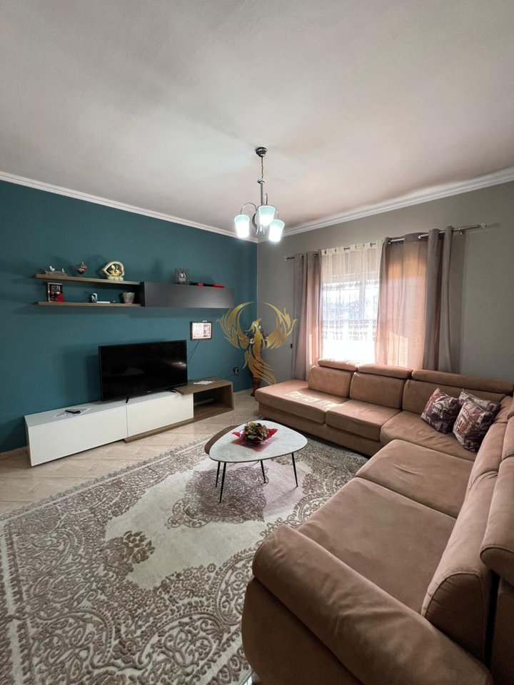 Jepet me qera Hyrje 2+1 te Misto Mame