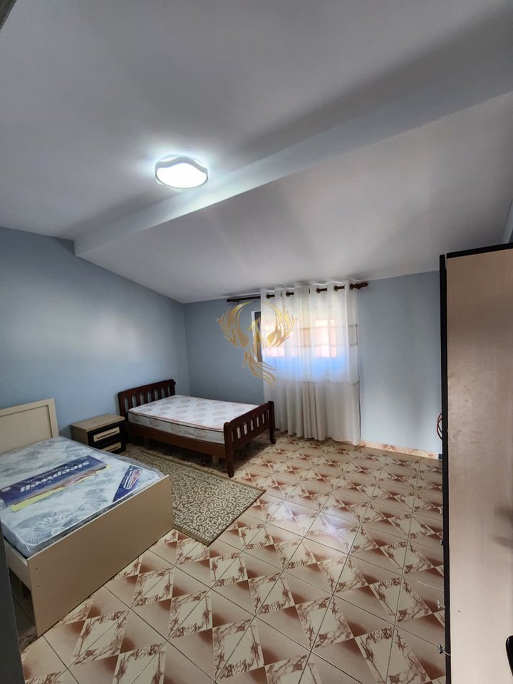 Jepet me qira hyrje 2+1 ne Laprake