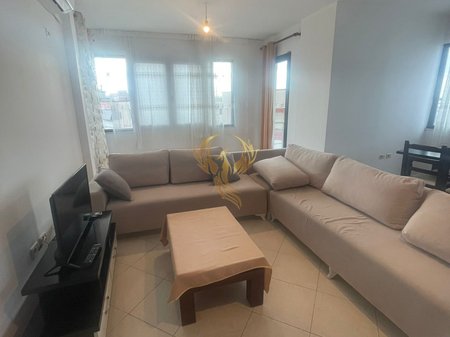 Jepet me qira Apartament 2+1 në Astir prane 2 rrotondove