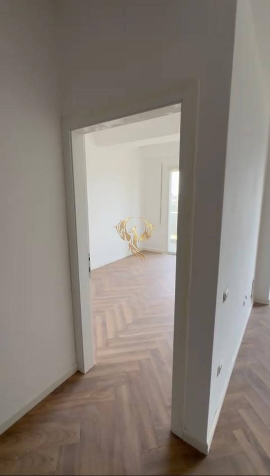 Locale commerciale in affitto a Yzberisht