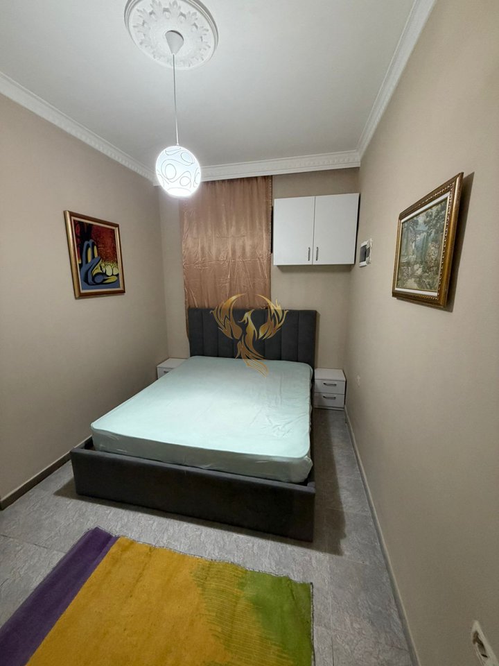 1+1 entrance for rent in Kinostudio