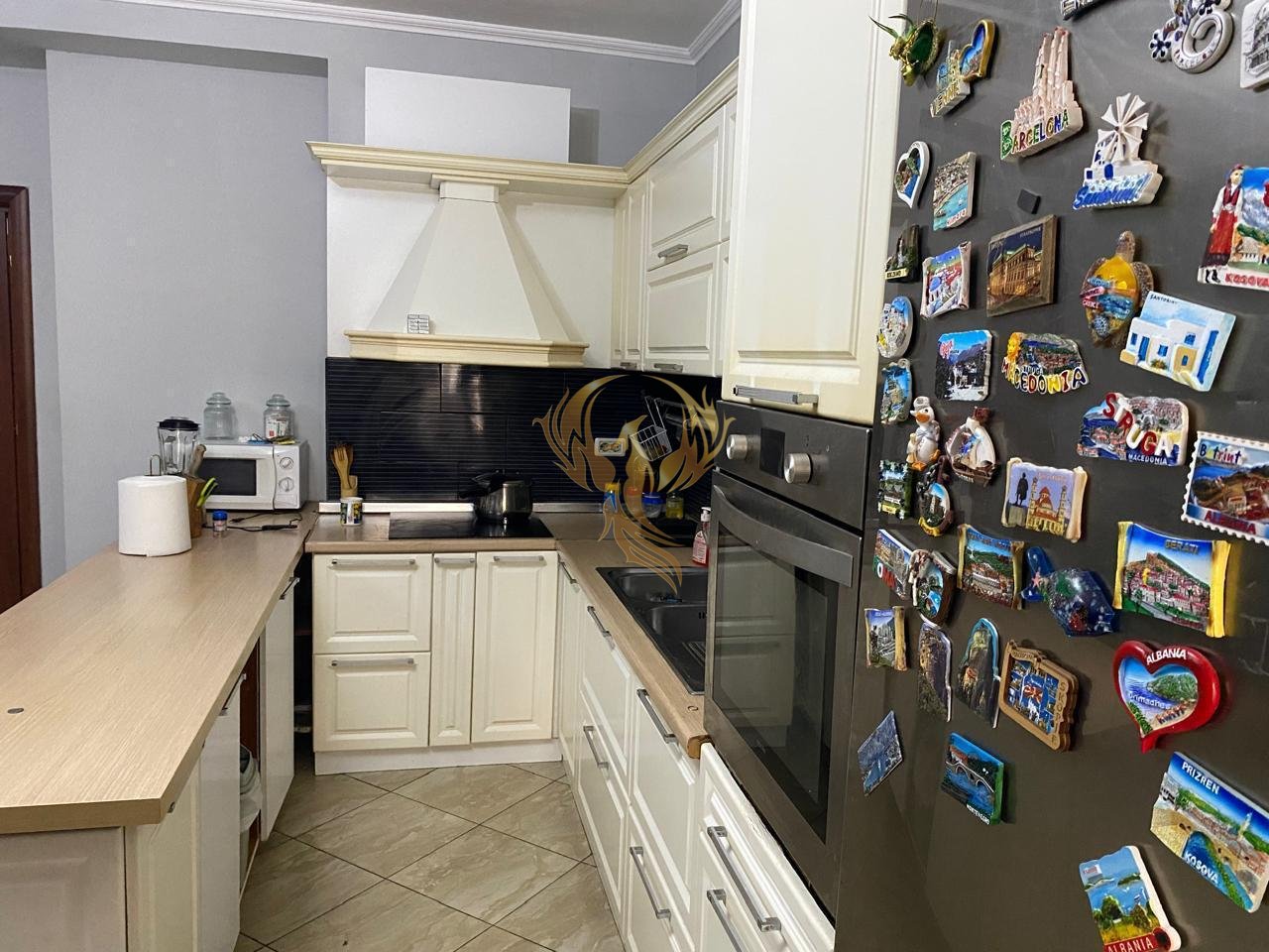 Shitet apartament 2+1+Bllk , në Fresk