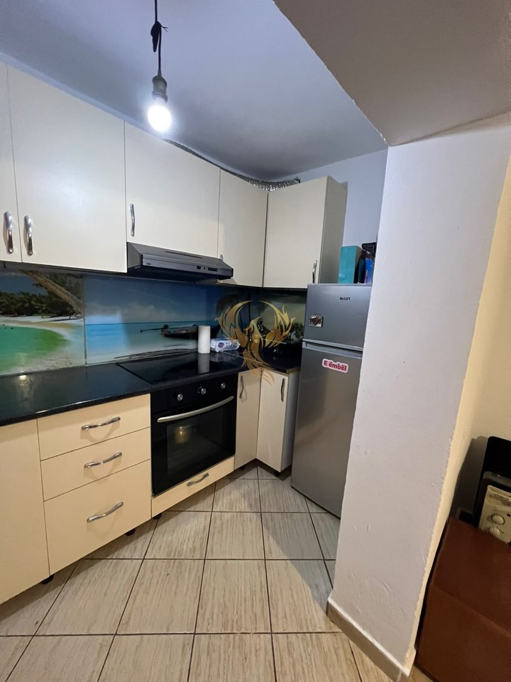 Jepet me qira Hyrje 2+1 Ali Demi