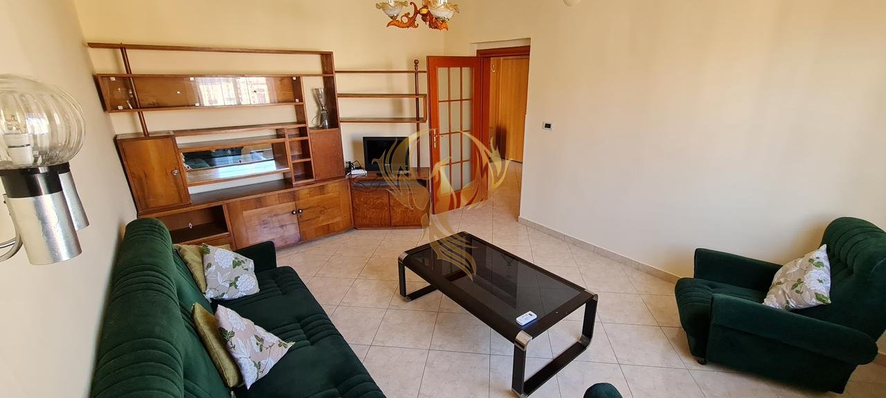 Affittasi appartamento 1+1 con cucina indipendente + 2 balconi vicino al Mercato Nuovo