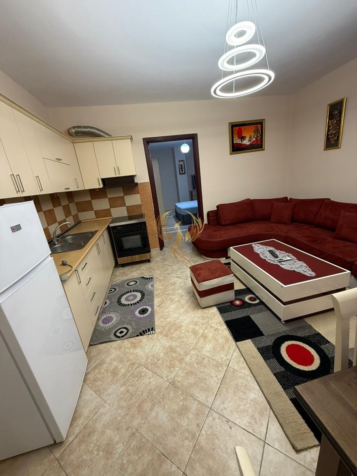 Jepet me Qera Apartament 2+1 ne Astir