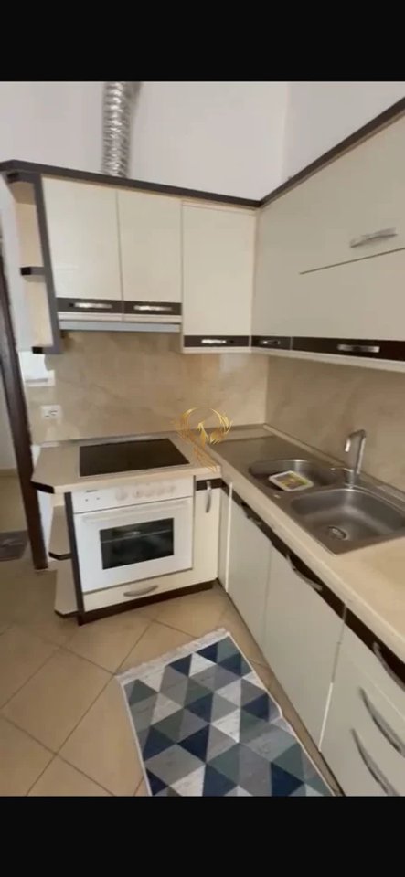 Jepet me qera Garsoniere te 5 Maj