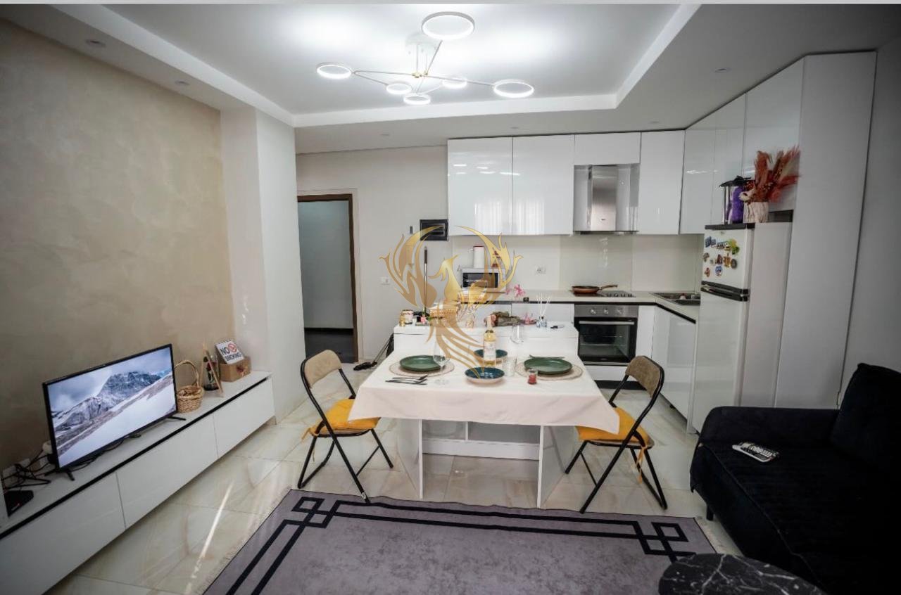 Jepet me qira Apartment 1+1 te Ish Parku Autobusave