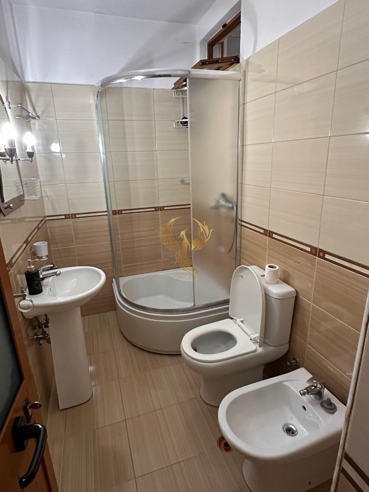 Jepet me qera Garsionere tek Bulevardi i Ri