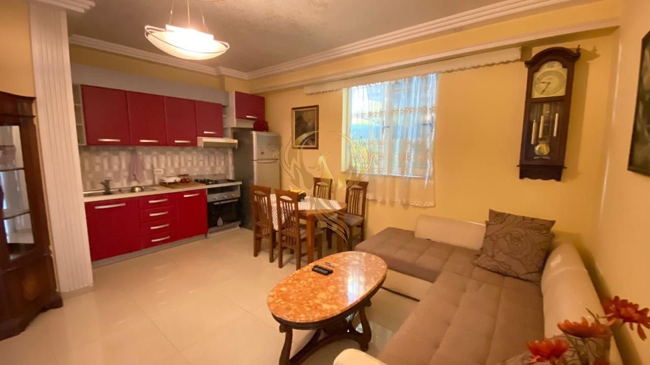 Jepet me qira Apartament 1+1 Rruga e Dibres, Kompleksi Halili