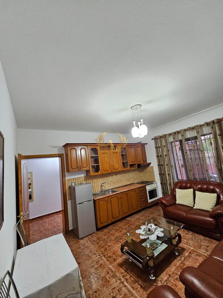 Jepet me qira Apartment 2+1 ne Astir