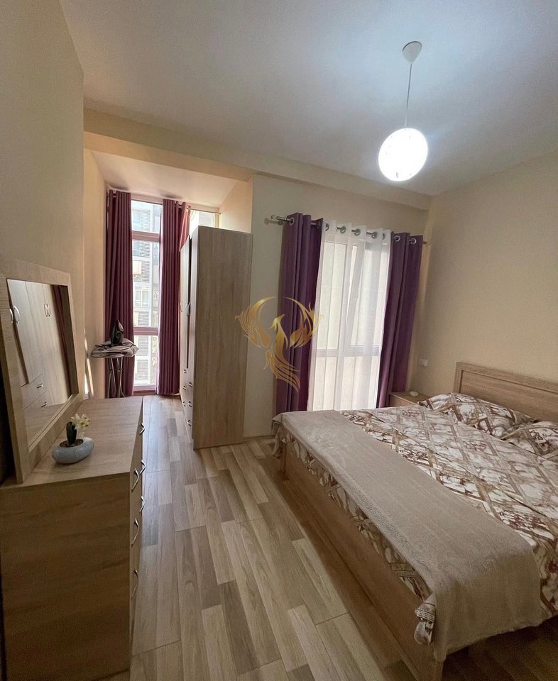 Appartamento 1+1 in affitto vicino a Komuna e Parisit
