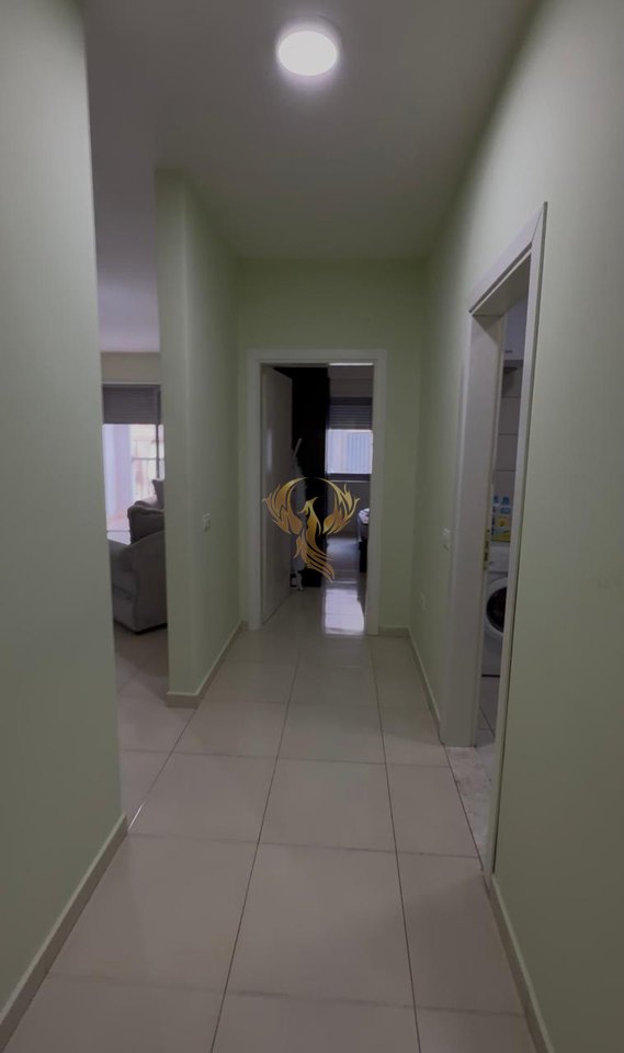 Jepet me qera Apartament 1+1 Komuna e Parisit