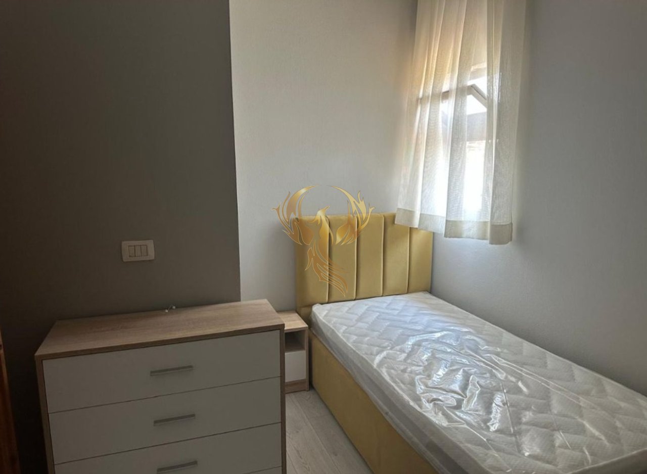 Jepet me qera Apartament 2+1 tek Brryli