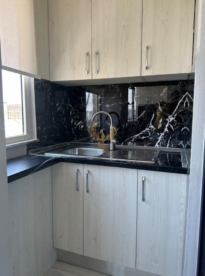 Jepet me qera Apartament 2+1 tek Brryli