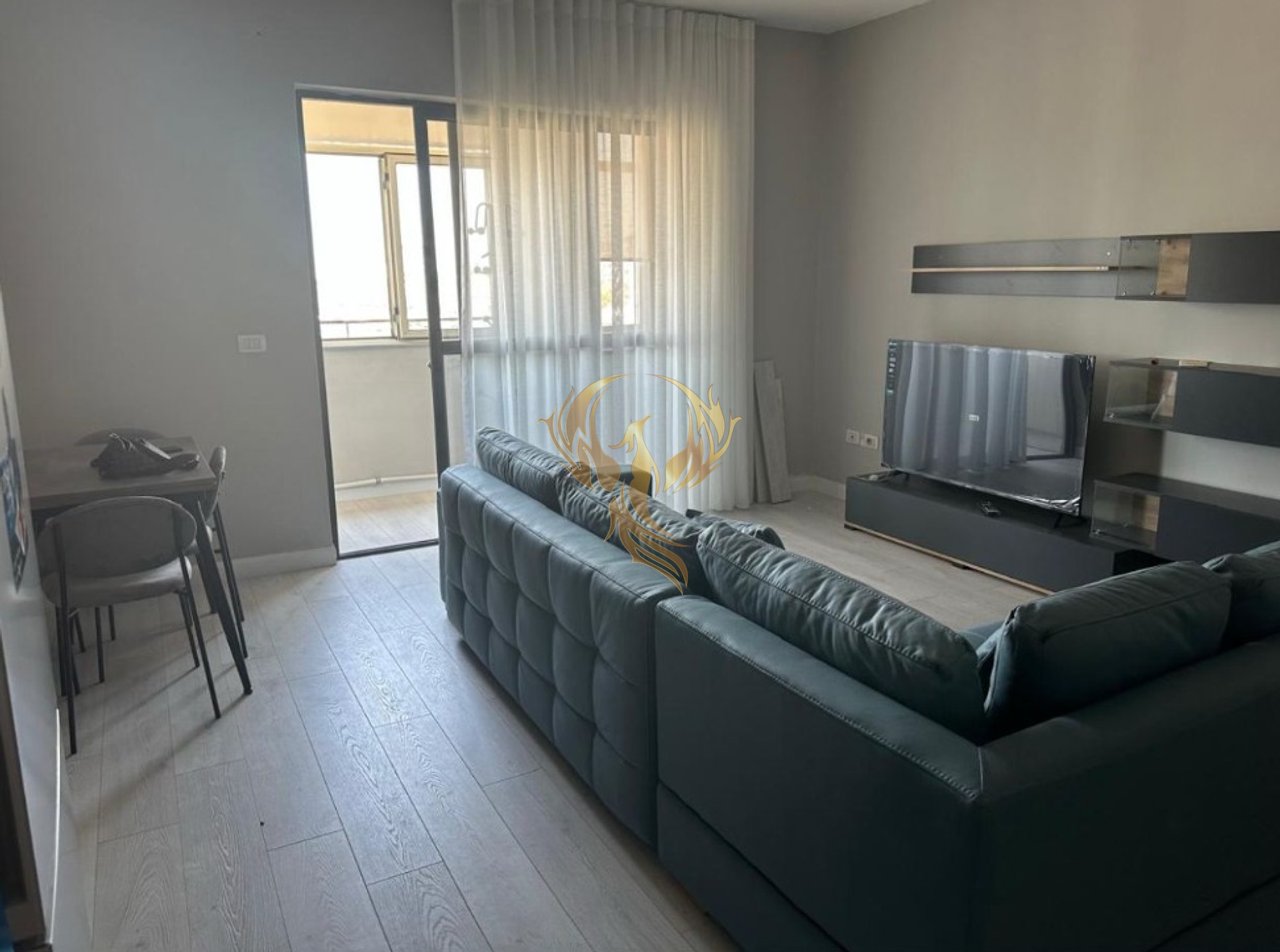 Jepet me qera Apartament 2+1 tek Brryli