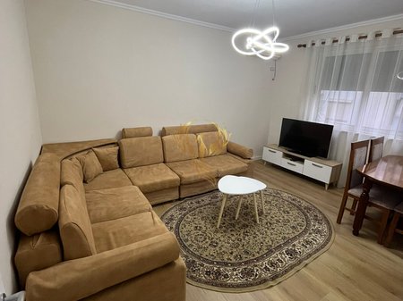 Jepet me qira Apartment 2+1 ne Myslym Shyri
