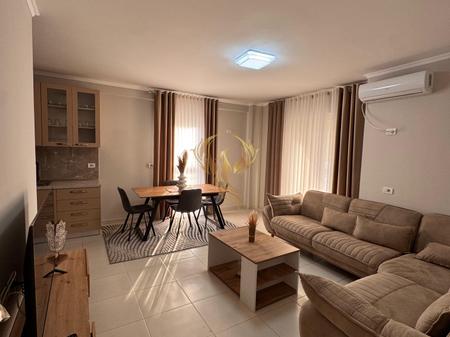 Jepet me qira super apartament 2+1+Bllk tek prokuroria e tiranes