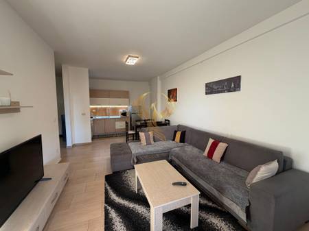 Jepet me qera apartament 1+1 tek Kopshti Botanik