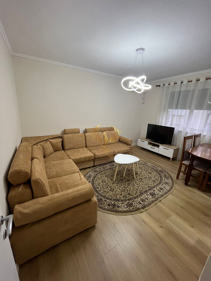 Jepet me qira Apartment 2+1 ne Myslym Shyri