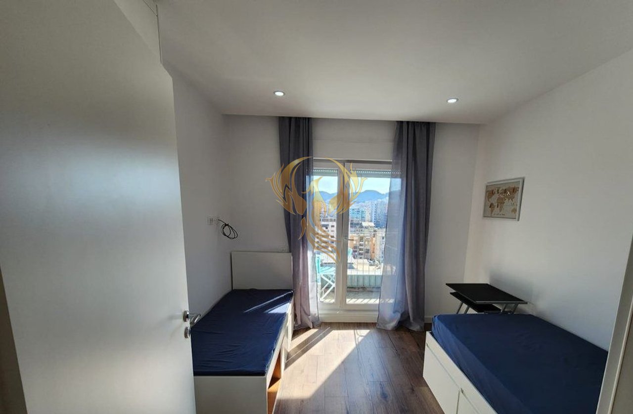 A 2+1 apartment is for rent at the Magnet complex on 21 Dhjetori.