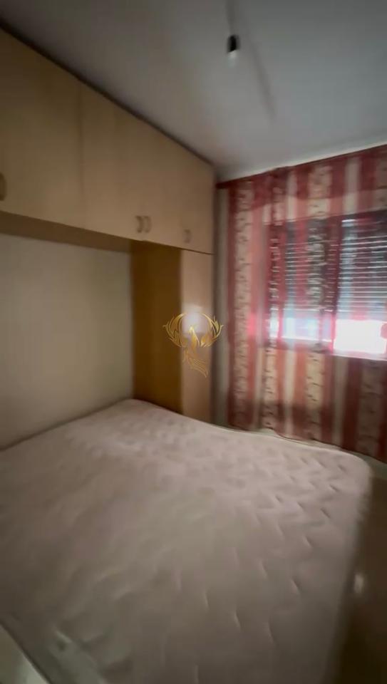 Jepet me qera shtepi 1+1 tek Rruga e Kosovareve