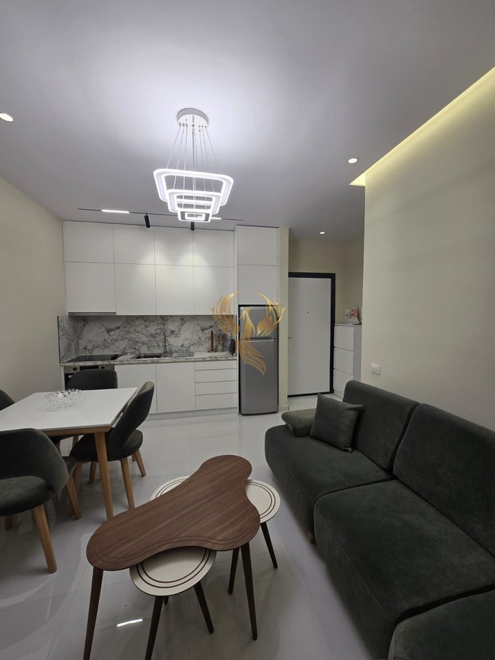 Appartamento 1+1 in affitto a Univers City