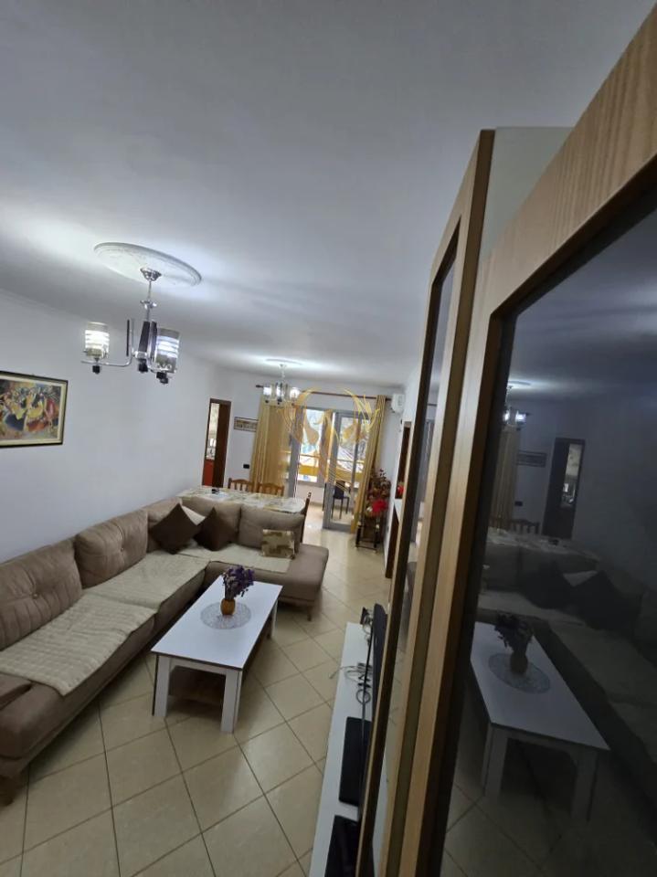 Apartment 2+1 for rent at the Arrow Building