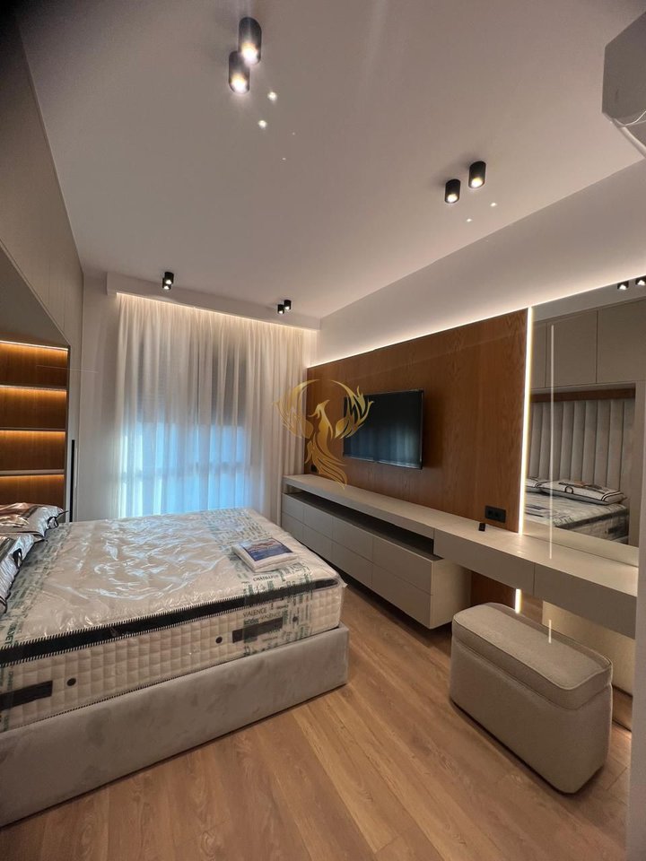 Jepet me qira Apartament 2+1 ne Porcelan
