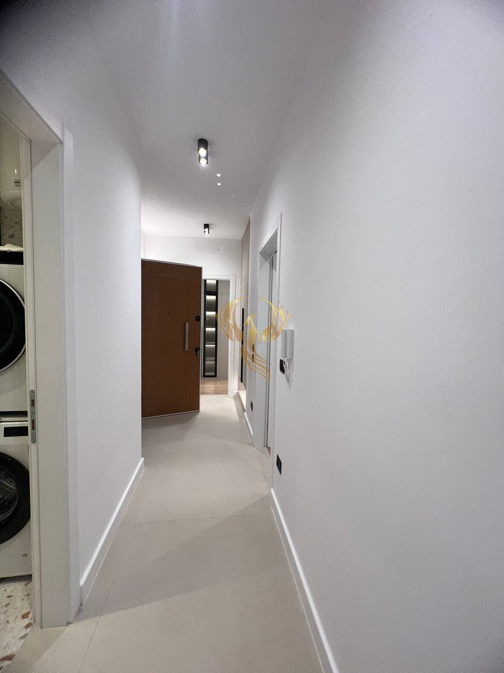 Jepet me qira Apartament 2+1 ne Porcelan