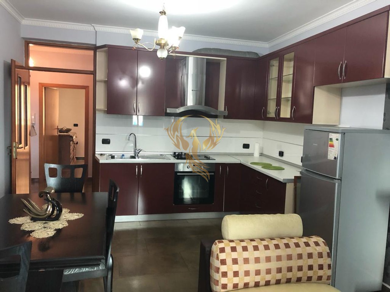 Jepet me qera Apartament 2+1 te Rruga e Dibres