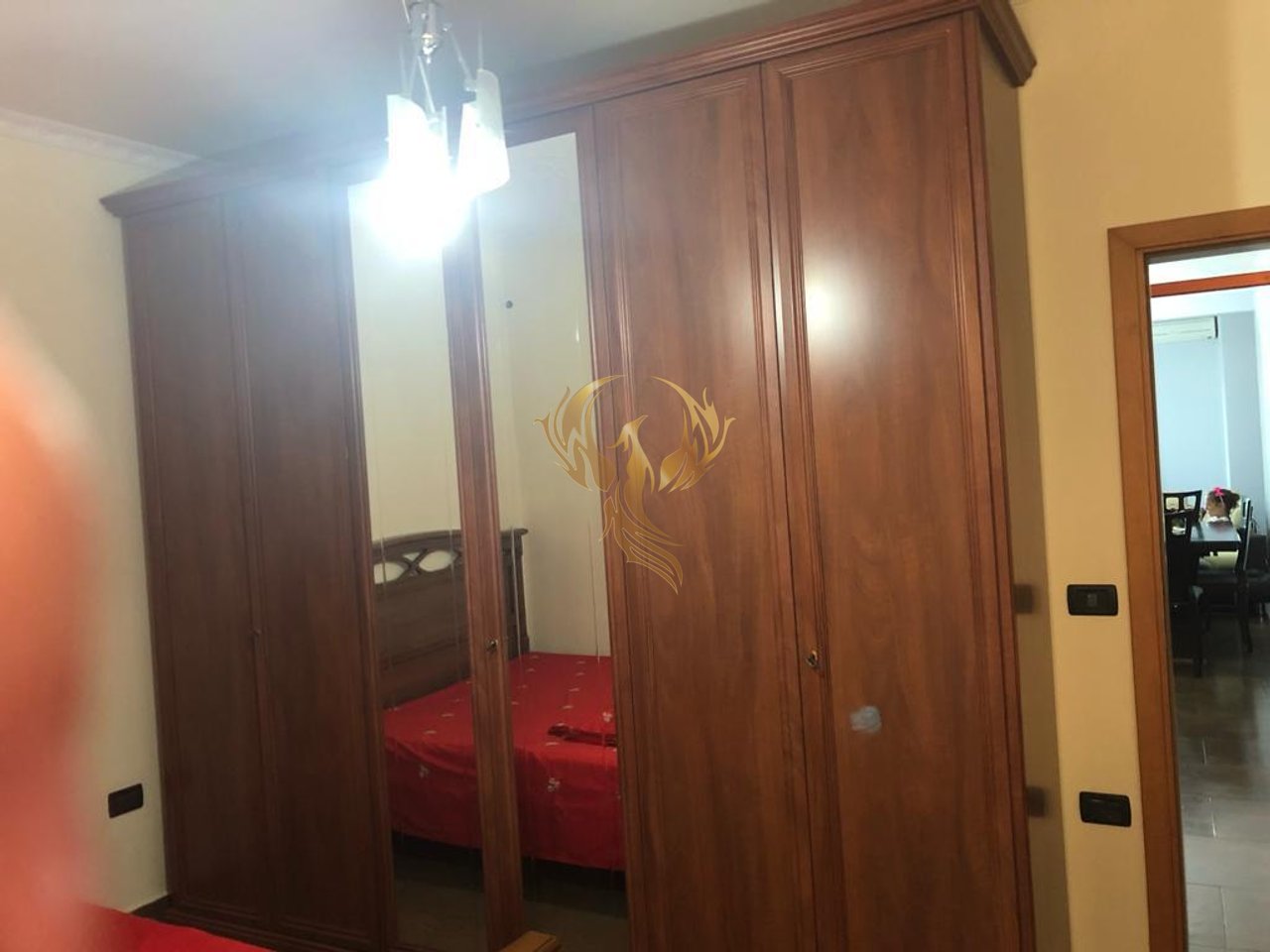 Jepet me qera Apartament 2+1 te Rruga e Dibres
