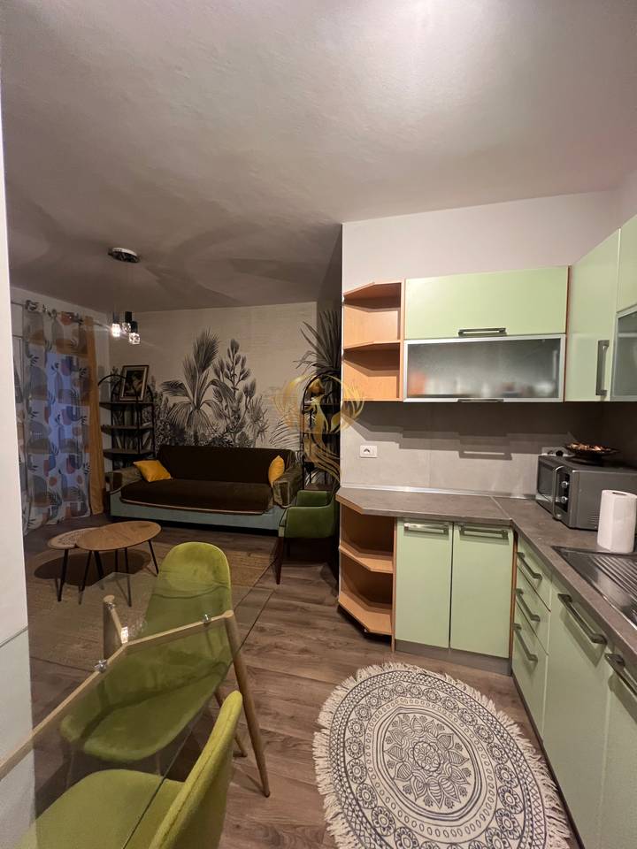 Jepet me qira Apartament 2+1+Ballkon tek Rruga e Kosovareve