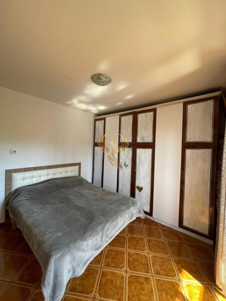 For rent 2+1+2B block apartment near the Train Station