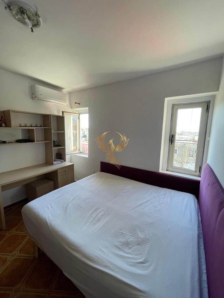 For rent 2+1+2B block apartment near the Train Station