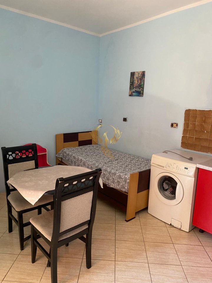 Studio apartment for rent near the Arrow Palace.
