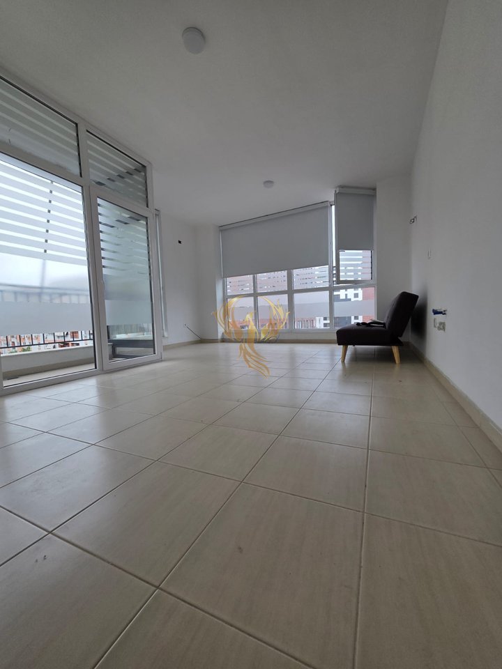 1+1 Apartment for rent at Bulevardi i Ri