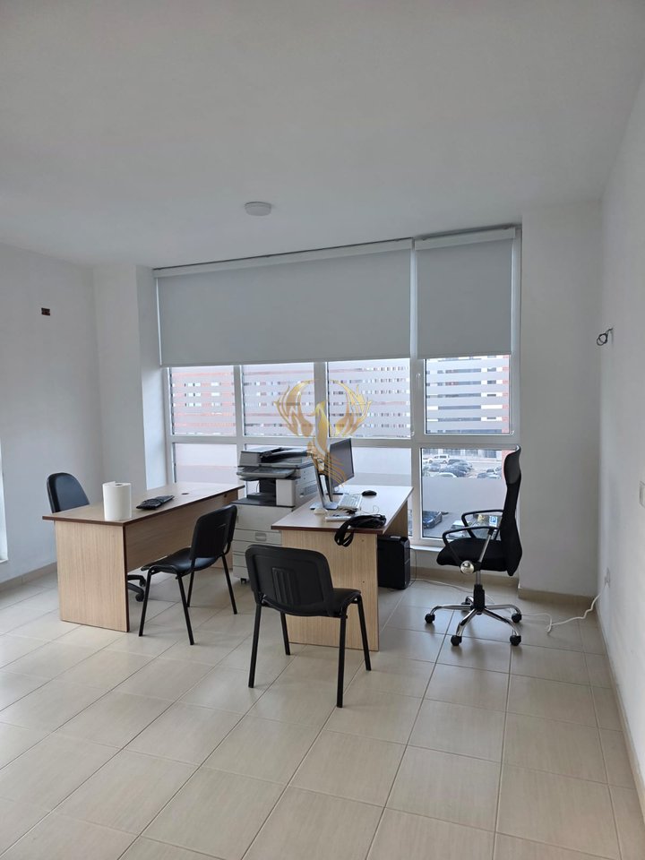 1+1 Apartment for rent at Bulevardi i Ri