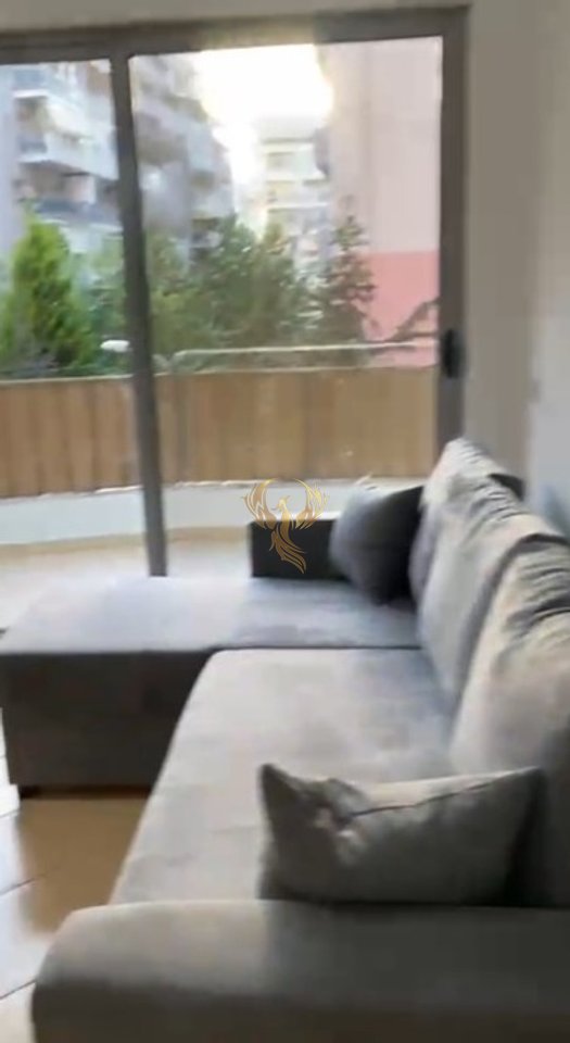 Jepet me qera Apartament 1+1 ne Yzberisht