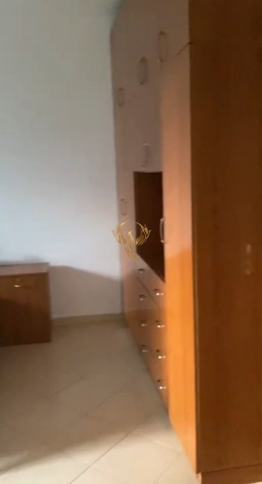 Jepet me qera Apartament 1+1 ne Yzberisht