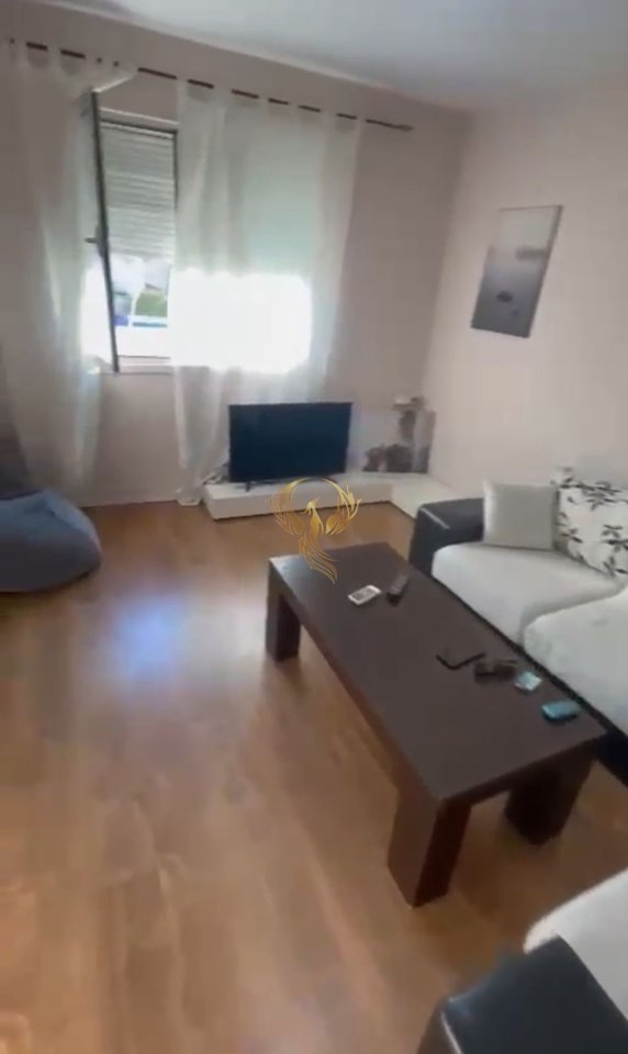 1+1 apartment for rent near Likaj bakery, Bamit cemetery, in an existing building.