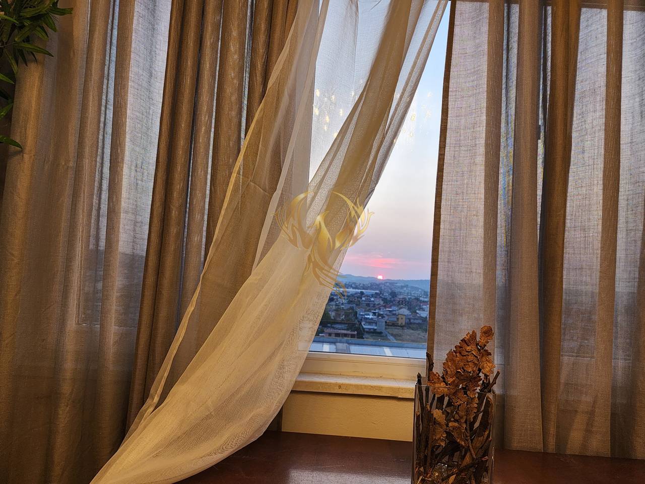 Jepet me qira Apartament 2+1+Garazh tek Univers City