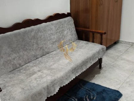 Jepet me qera Apartament 1+1 te Bulevardi Bajram Curri