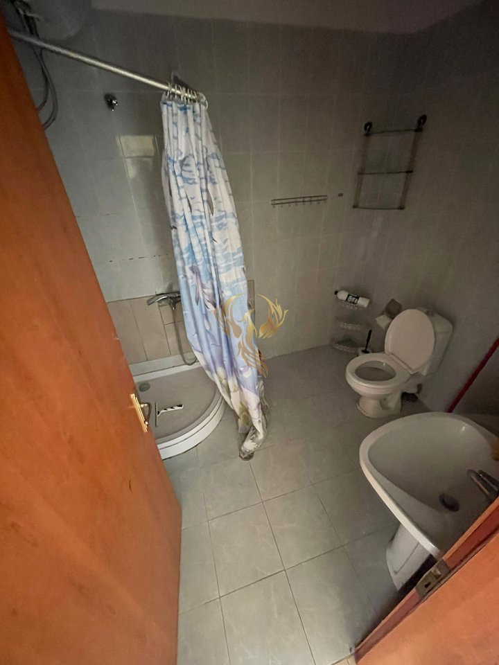 Shitet apartament 2+1+2 bllk prane Harry Flutz