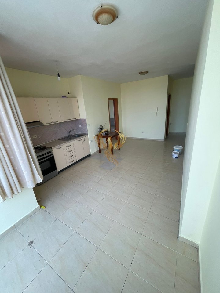 Shitet apartament 2+1+2 bllk prane Harry Flutz