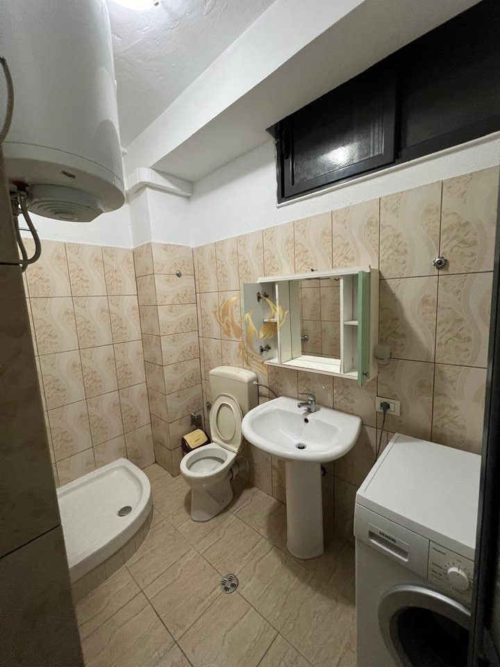 Studio apartment for rent near 21 Dhjetori.