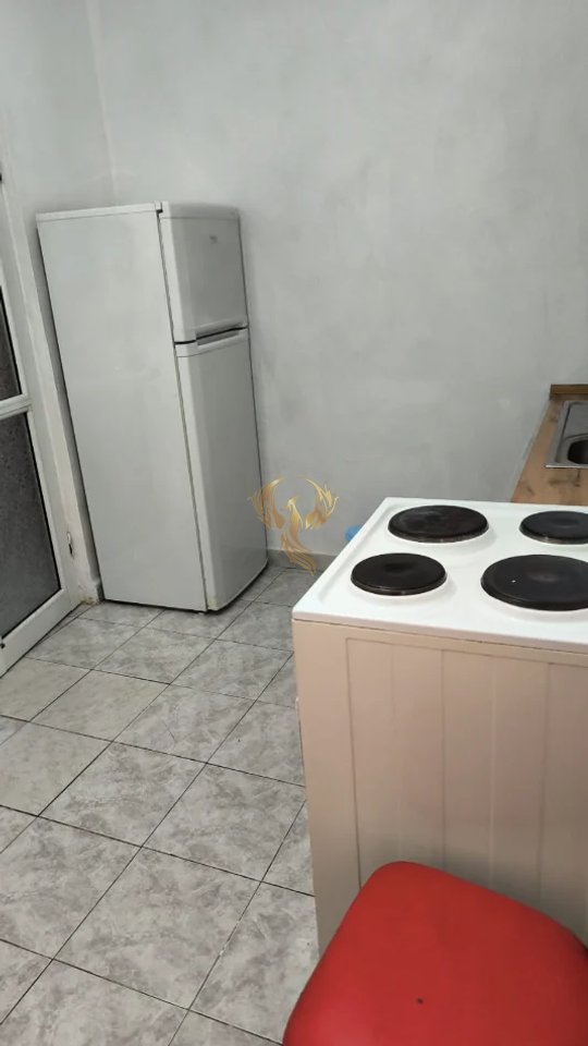 Jepet me qera Apartament 1+1 te Bulevardi Bajram Curri