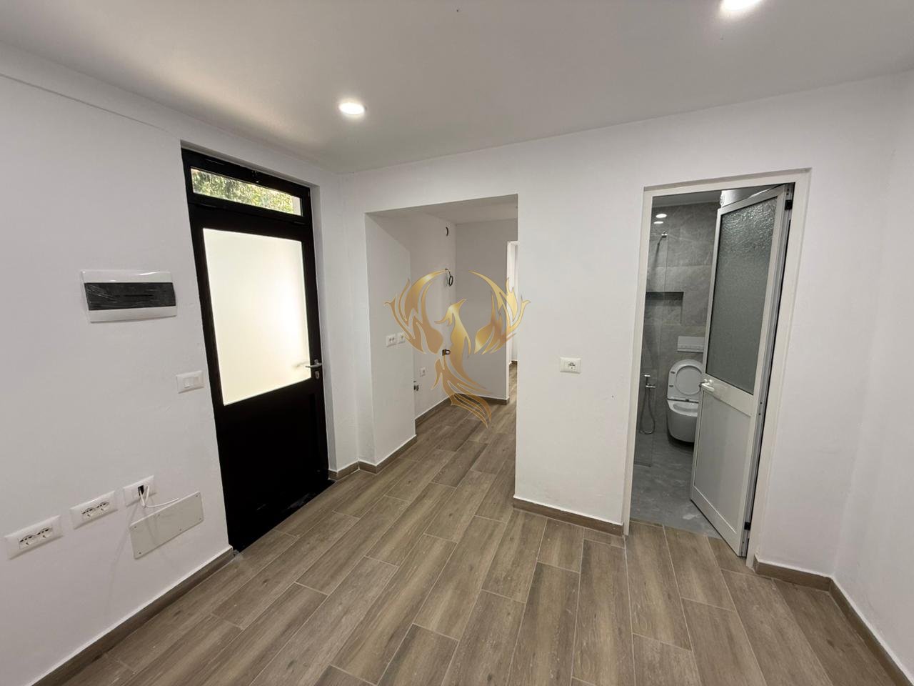 Business Premises for Rent at the Electric Market